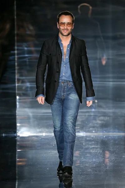 Look 33